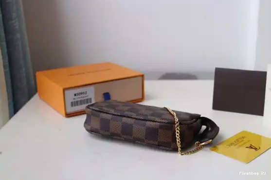 First bags ru POCHETTE LOUIS MINI ACCESSOIRES VUITTON 0612